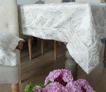 Carica l'immagine nel visualizzatore di Gallery, Tovaglia Antique Gold
