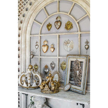 Carica l'immagine nel visualizzatore di Gallery, Decorazione Corona in Legno "EX VOTO COLLECTION"
