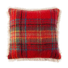 Carica l&#39;immagine nel visualizzatore di Gallery, CUSCINO TARTAN CON ECO PELLICCIA
