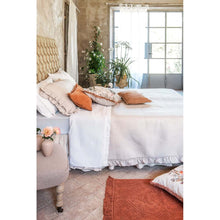 Carica l'immagine nel visualizzatore di Gallery, TAPPETO JACQUARD CON NAPPE 1300GSM
