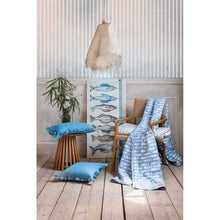 Carica l'immagine nel visualizzatore di Gallery, CUSCINO DENIM CON GALA 4CM
