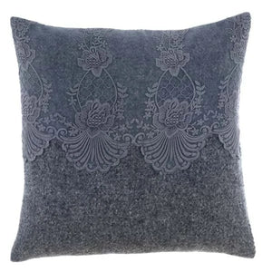 Cuscino con pizzo