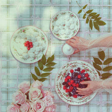 Carica l&#39;immagine nel visualizzatore di Gallery, Servizio di piatti Blanc Mariclo “Moss Rose” - Blanc MariClò Cava de&#39;Tirreni
